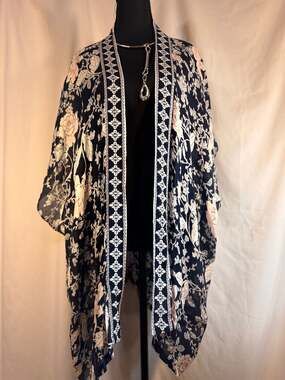 LOFT Black and Pink Floral Print Kimono Cardigan Open Front XS/S
